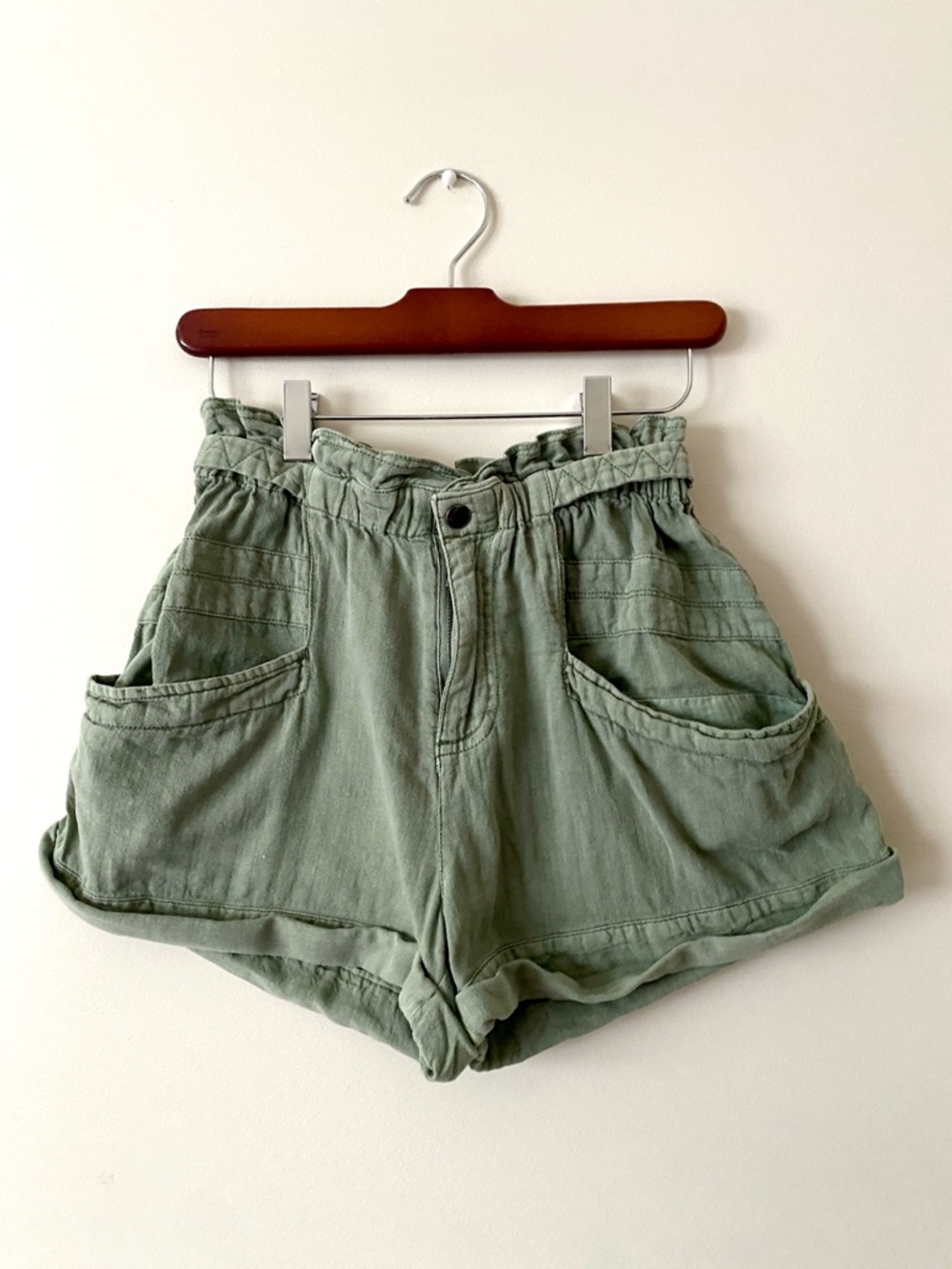 Free People Topanga Green Linen Cotton Paper Bag Cuff Festival Shorts Sz XS
